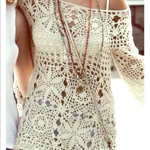 Liz Claiborne boho crochet top